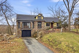 1576 Highland AVENUE, Hubertus, WI 53033