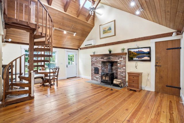 26 W Main Street, Warner, NH 03278