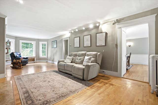 26 W Main Street, Warner, NH 03278