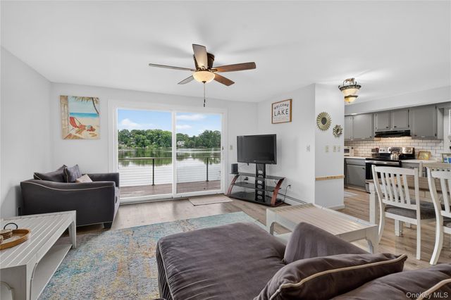 297 Lake Drive, Lake Peekskill, NY 10537