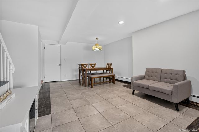 297 Lake Drive, Lake Peekskill, NY 10537