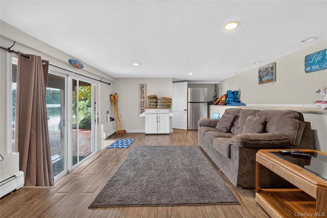 297 Lake Drive, Lake Peekskill, NY 10537