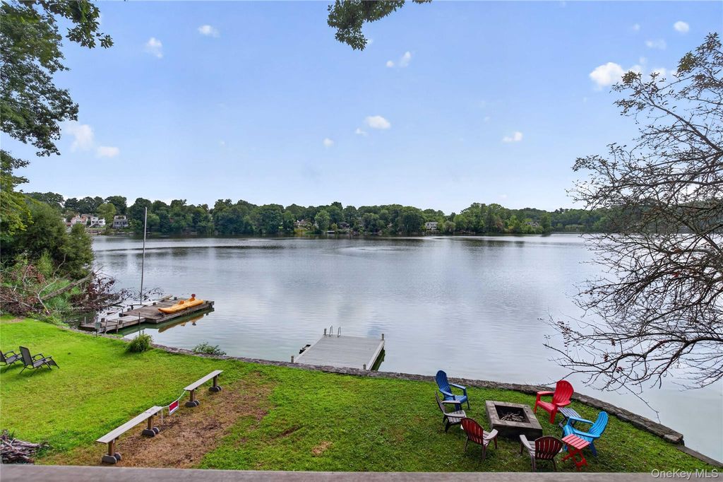 297 Lake Drive, Lake Peekskill, NY 10537 — photo 2