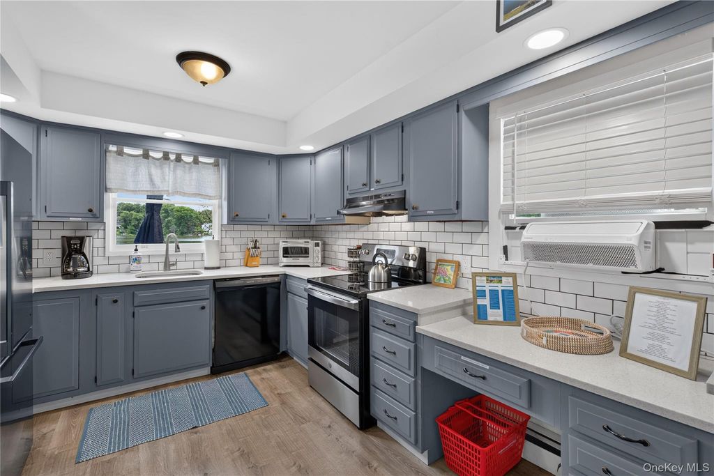 297 Lake Drive, Lake Peekskill, NY 10537 — photo 5