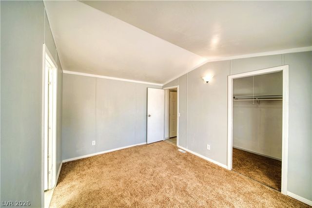 6920 Oakridge Avenue, Pahrump, NV 89048