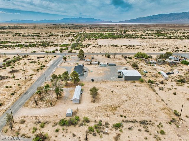 6920 Oakridge Avenue, Pahrump, NV 89048