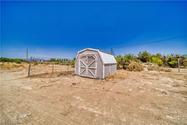 6920 Oakridge Avenue, Pahrump, NV 89048