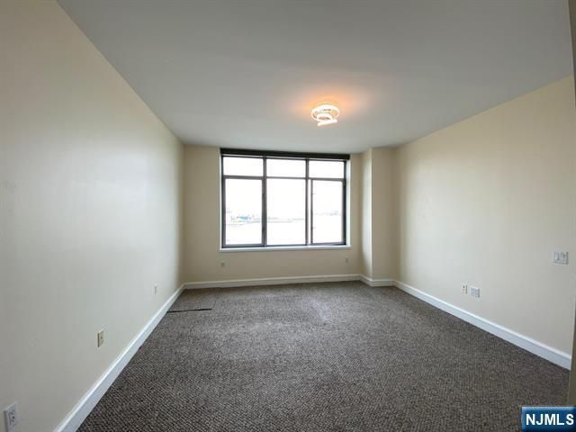 8100 River Road 917, North Bergen, NJ 07047