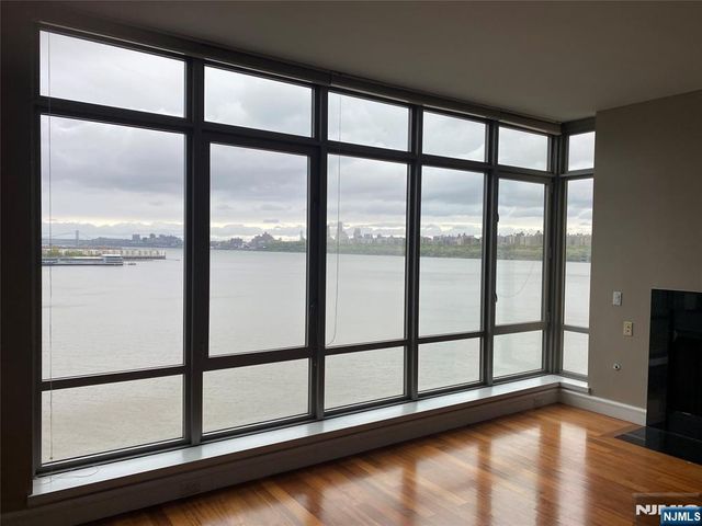 8100 River Road 917, North Bergen, NJ 07047