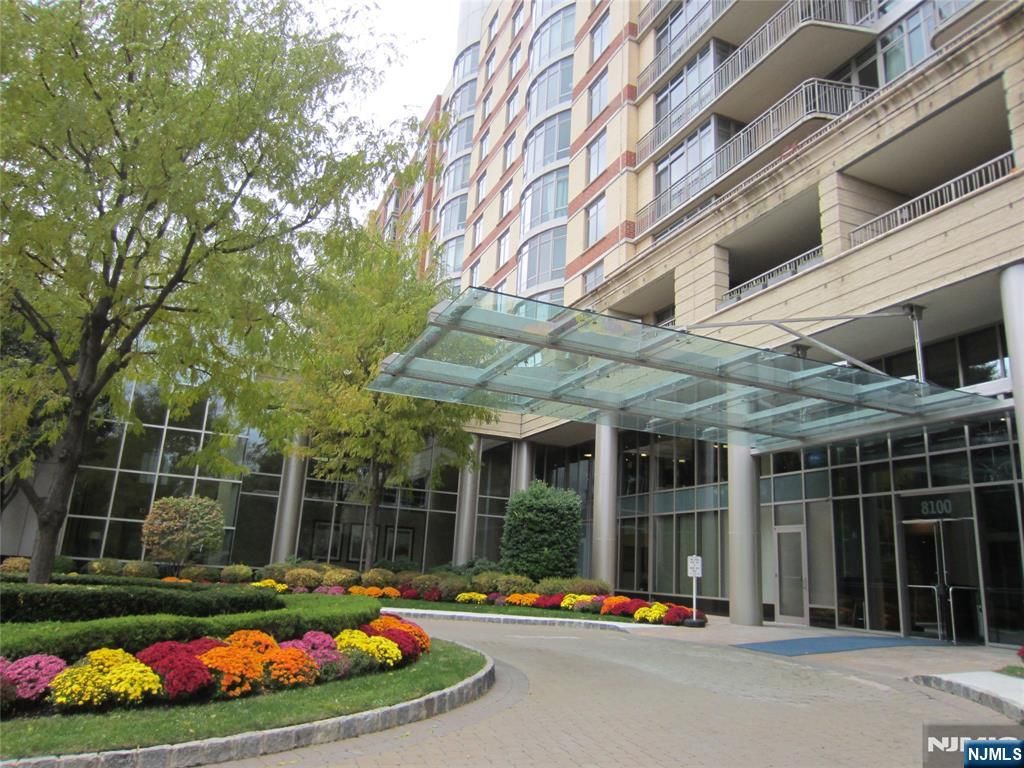 8100 River Road 917, North Bergen, NJ 07047