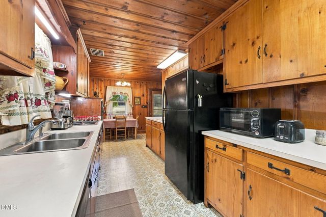 505 Paris Street, Graham, NC 27253