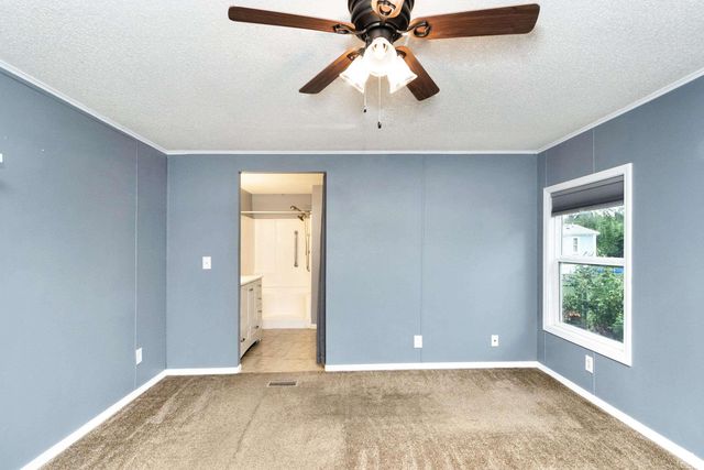 2814 Nelsons Landing, Manhattan, KS 66502