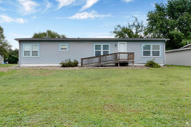 2814 Nelsons Landing, Manhattan, KS 66502
