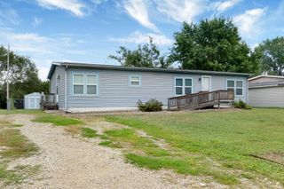 2814 Nelsons Landing, Manhattan, KS 66502