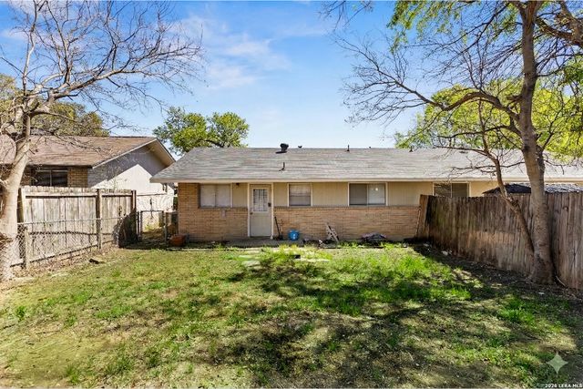 9815 Conbes, San Antonio, TX 78216