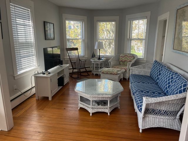 31 Bridge, Dartmouth, MA 02748