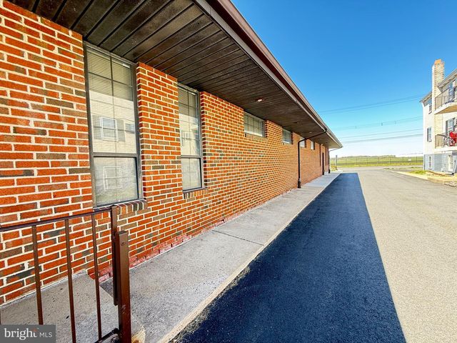 9821 ACADEMY RD, Philadelphia, PA 19114