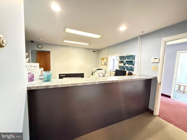 9821 ACADEMY RD, Philadelphia, PA 19114