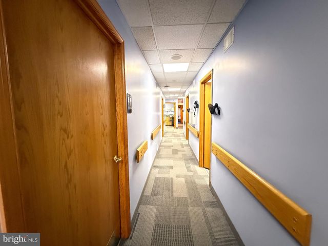 9821 ACADEMY RD, Philadelphia, PA 19114