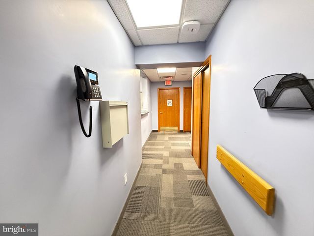 9821 ACADEMY RD, Philadelphia, PA 19114
