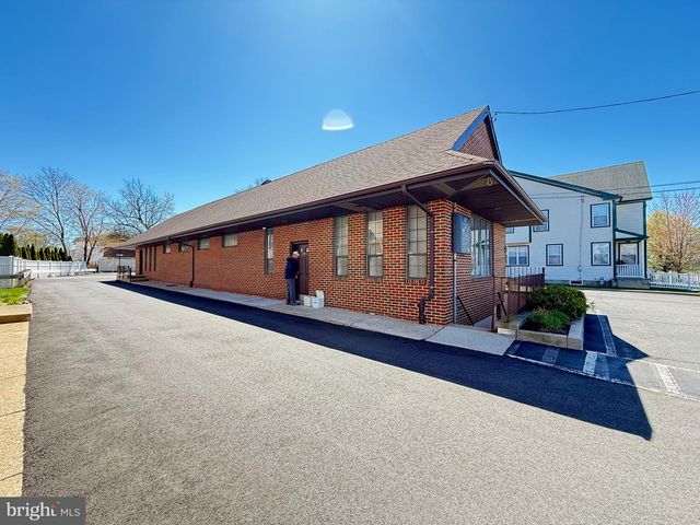 9821 ACADEMY RD, Philadelphia, PA 19114
