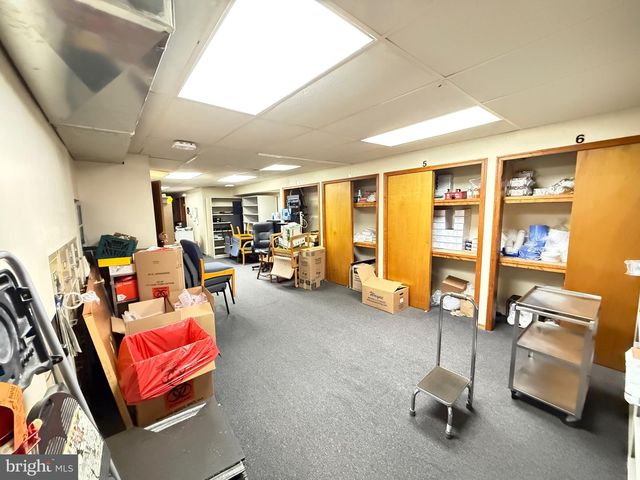 9821 ACADEMY RD, Philadelphia, PA 19114