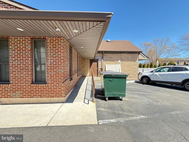 9821 ACADEMY RD, Philadelphia, PA 19114