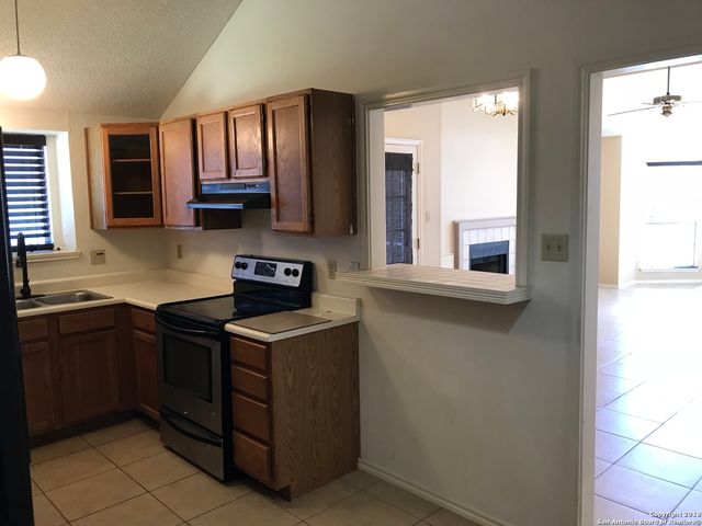 5927 Heather View, San Antonio, TX 78249