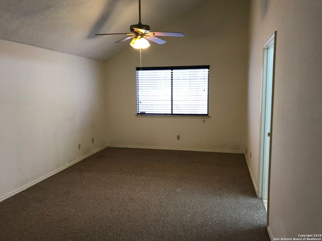 5927 Heather View, San Antonio, TX 78249