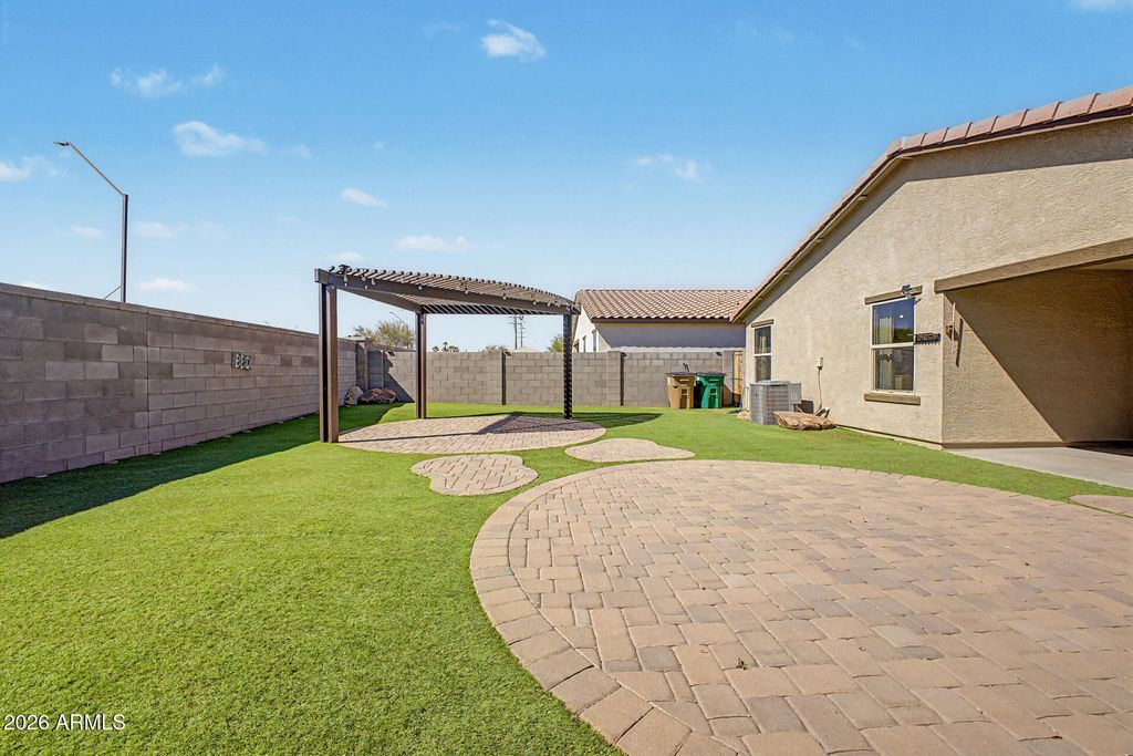 Image 25 of property listing at 2732 N 154TH Drive, Goodyear, AZ 85395