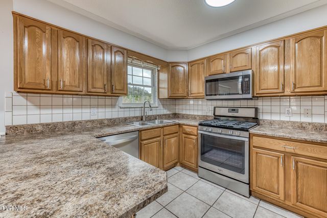 4300 Brockwood Drive, Morristown, TN 37813