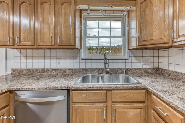 4300 Brockwood Drive, Morristown, TN 37813