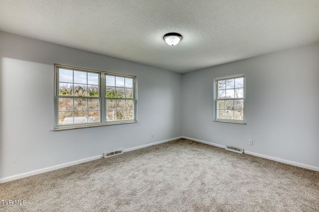 4300 Brockwood Drive, Morristown, TN 37813