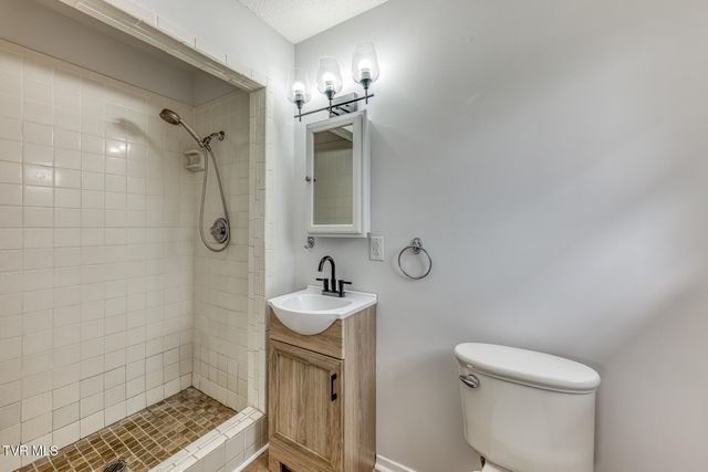 4300 Brockwood Drive, Morristown, TN 37813