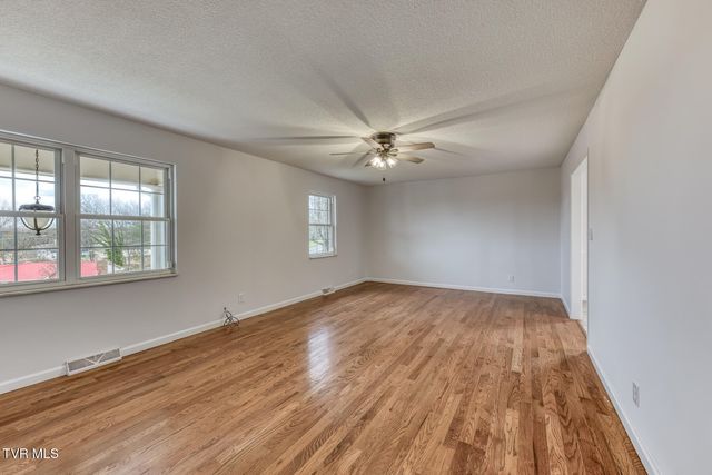 4300 Brockwood Drive, Morristown, TN 37813