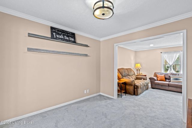 2815 Goose Creek Rd, Louisville, KY 40242