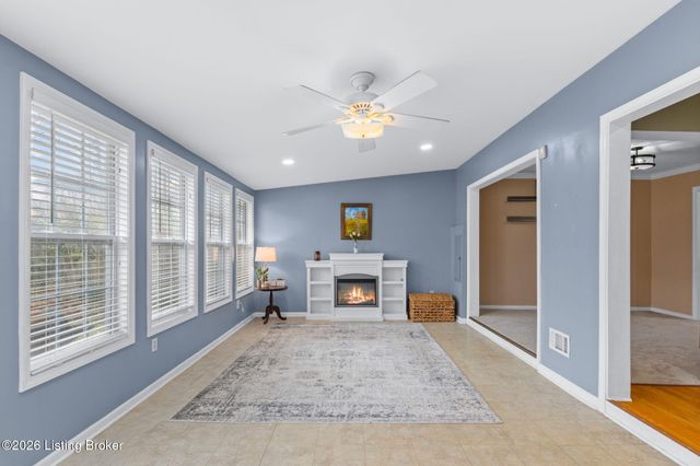 2815 Goose Creek Rd, Louisville, KY 40242