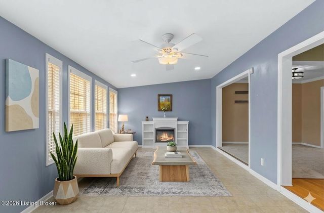 2815 Goose Creek Rd, Louisville, KY 40242