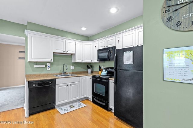 2815 Goose Creek Rd, Louisville, KY 40242