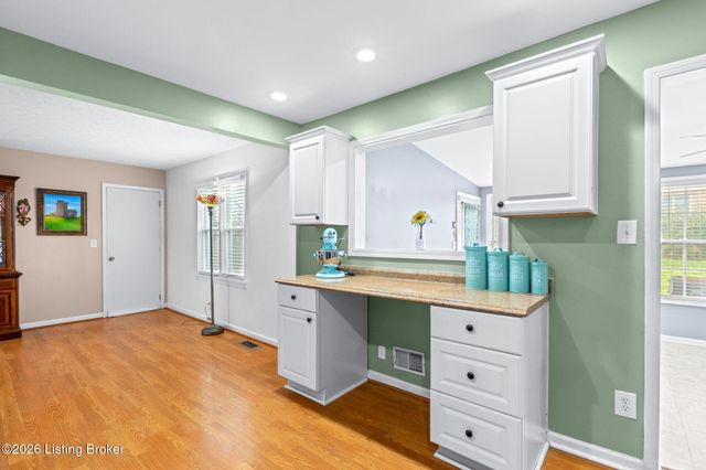 2815 Goose Creek Rd, Louisville, KY 40242