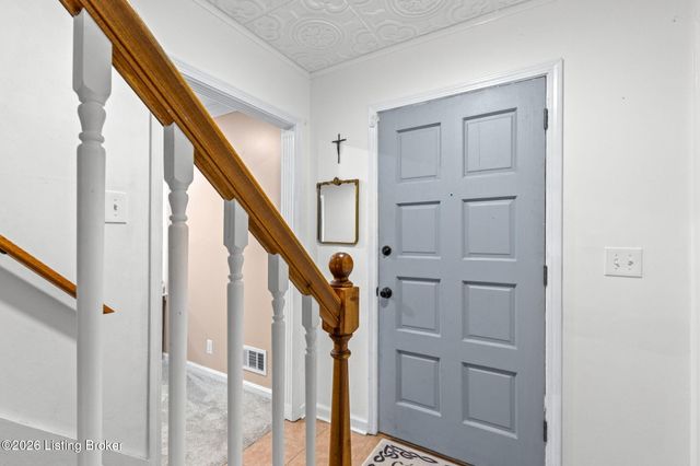 2815 Goose Creek Rd, Louisville, KY 40242