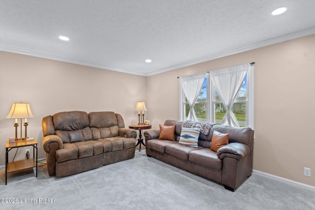 2815 Goose Creek Rd, Louisville, KY 40242