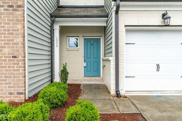 1305 Fitchie Place, Durham, NC 27703