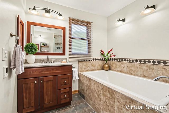 10S287 Alma Lane, Naperville, IL 60564