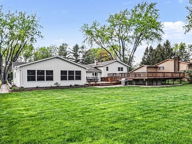 10S287 Alma Lane, Naperville, IL 60564