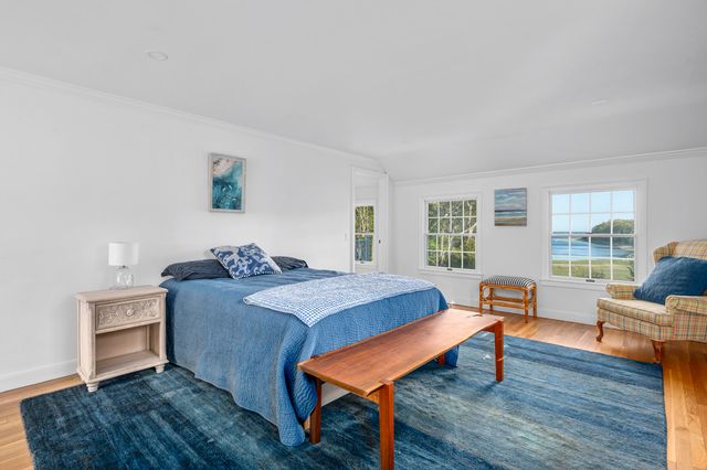 1000 Main Street, Cotuit, MA 02635