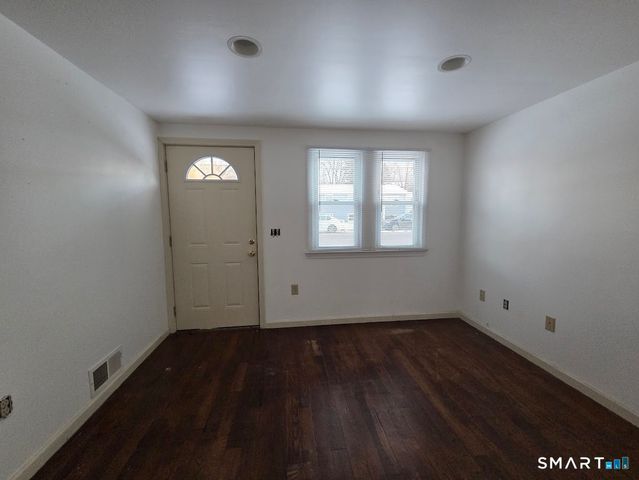 244 Weybosset Street, New Haven, CT 06513