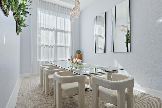 8988 Lakes Boulevard, West Palm Beach, FL 33412