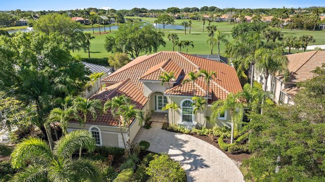 8988 Lakes Boulevard, West Palm Beach, FL 33412