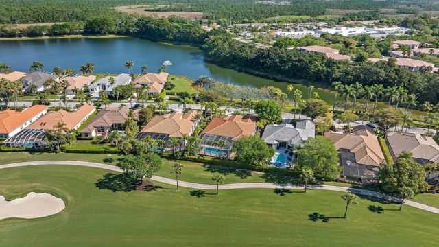 8988 Lakes Boulevard, West Palm Beach, FL 33412